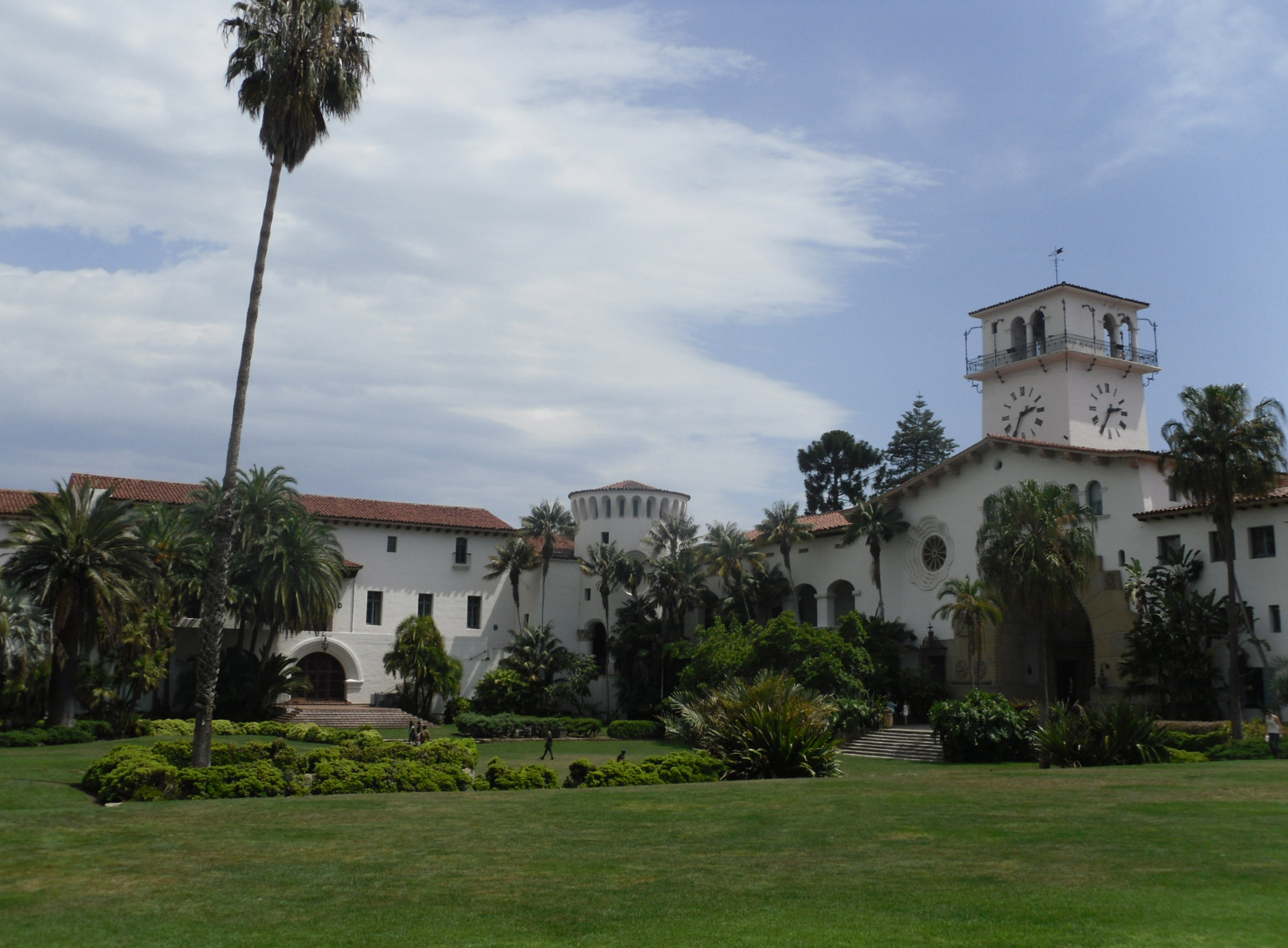Visit the Santa Barbara Courthouse. Photo by Aimee Robbins.
